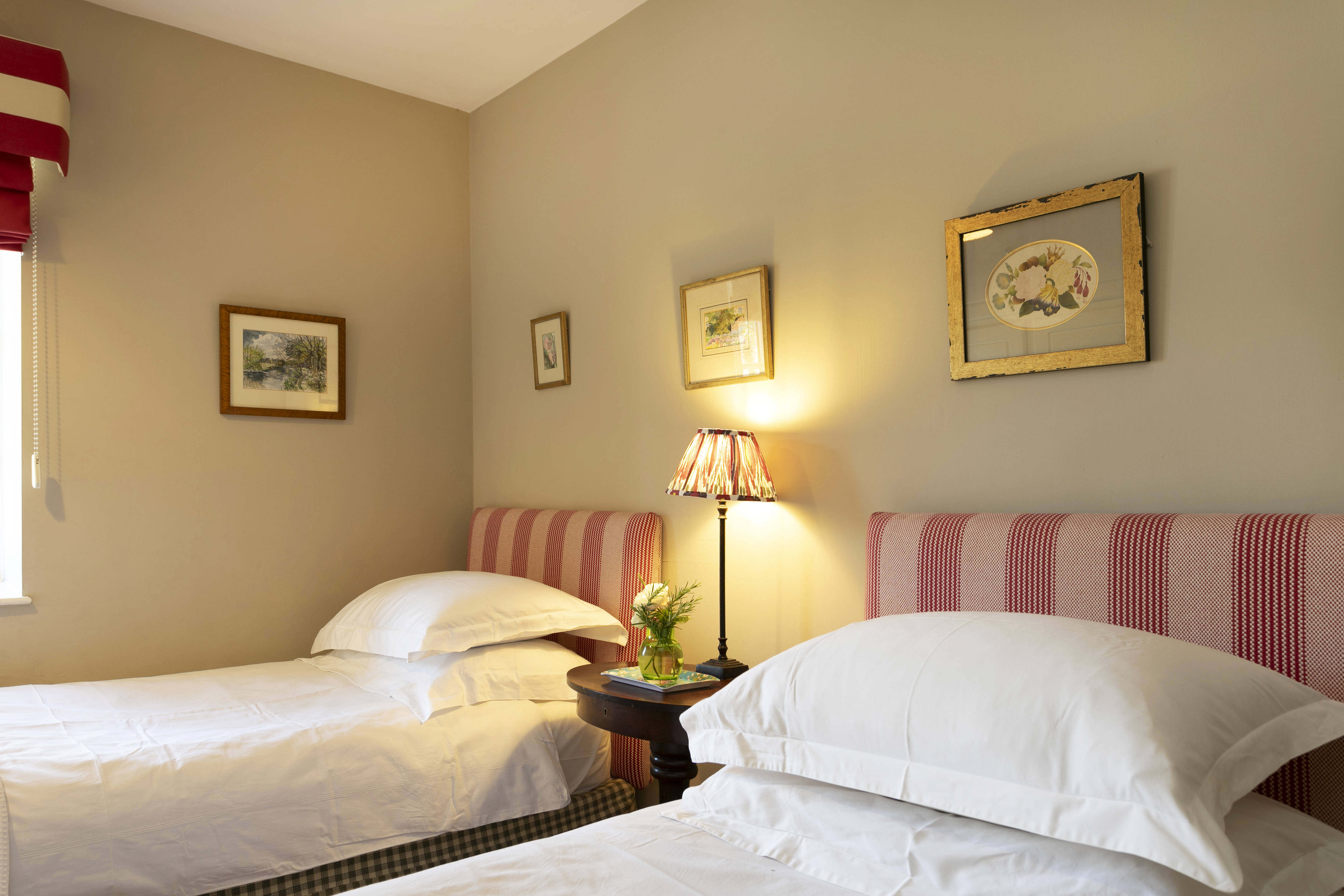 The twin bedroom at Swallow's Cottage